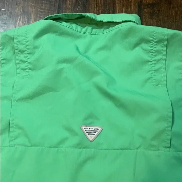 Columbia Youth Green Short Sleeve Shirt - Picture 4 of 5
